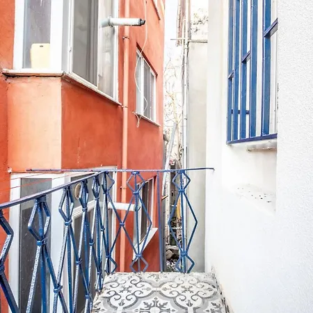 Apartment Lovely Studio In Sisli With Balcony